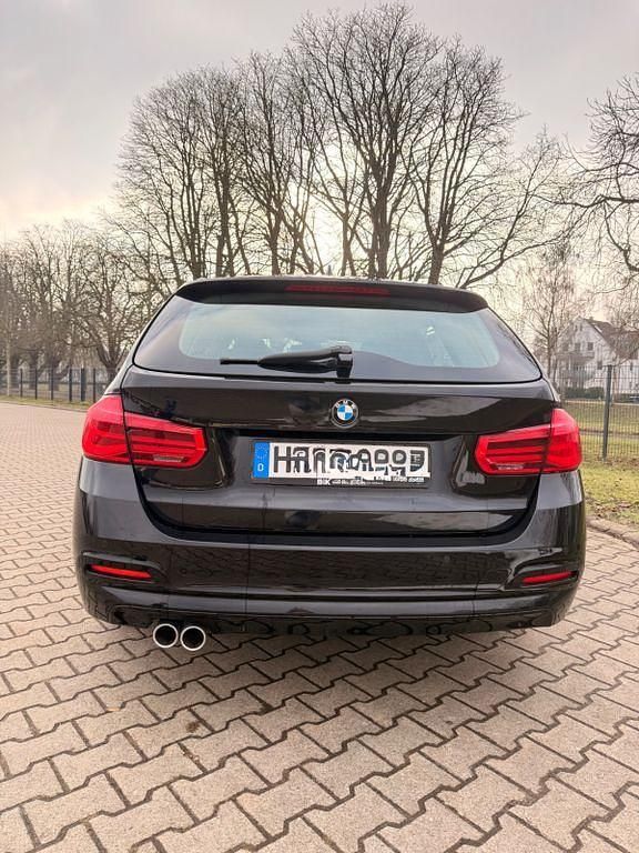 Gebraucht BMW 320 Advantage 184 PS (135 kW) 2019 Schwarz Kombi