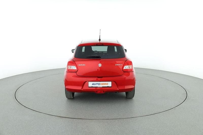 Gebraucht Suzuki Swift Comfort 111 PS (81 kW) 2017 Rot Kleinwagen
