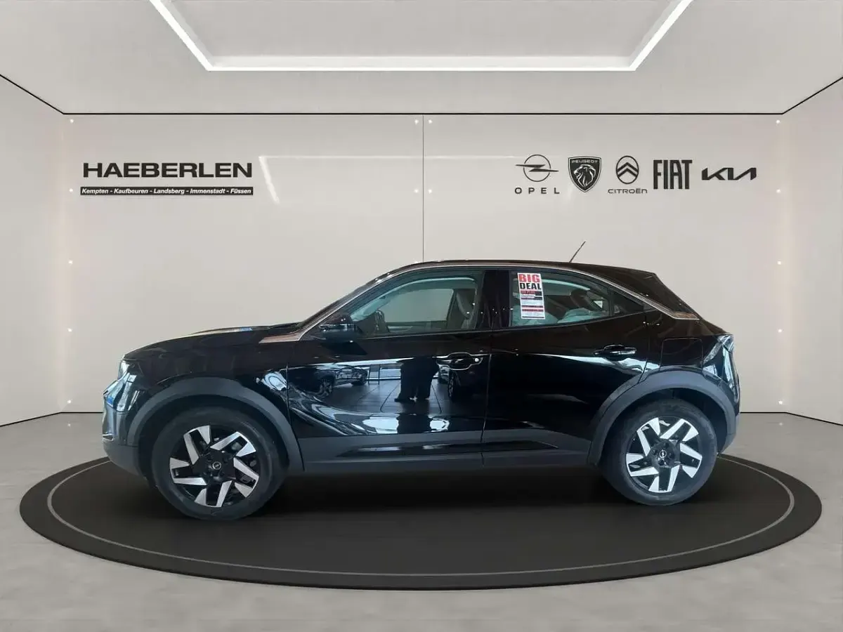 Gebraucht Opel Mokka Elegance 101 PS (74 kW) 2024 Lackierung schwarz perla nera/ SUV
