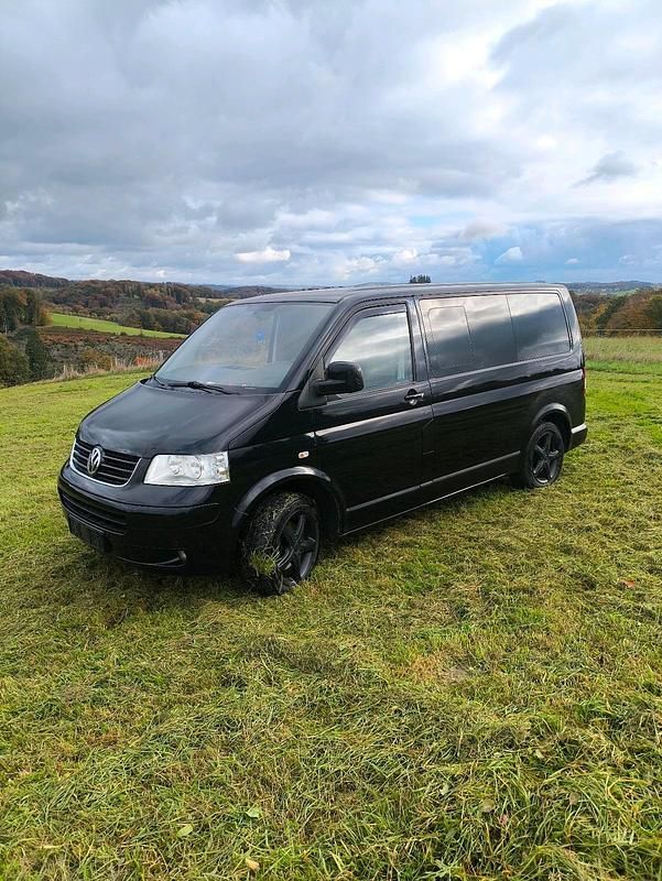 Schwarz Gebraucht 2009 VW T5 Startline Van | 8.400 € (Superpreis) - Bild 1/4