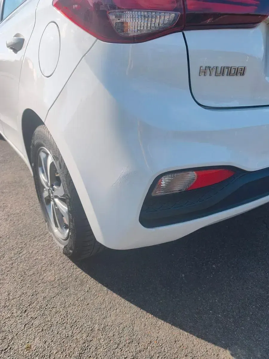 Gebraucht Hyundai i20 75 PS (55 kW) 2018 Weiß Kleinwagen