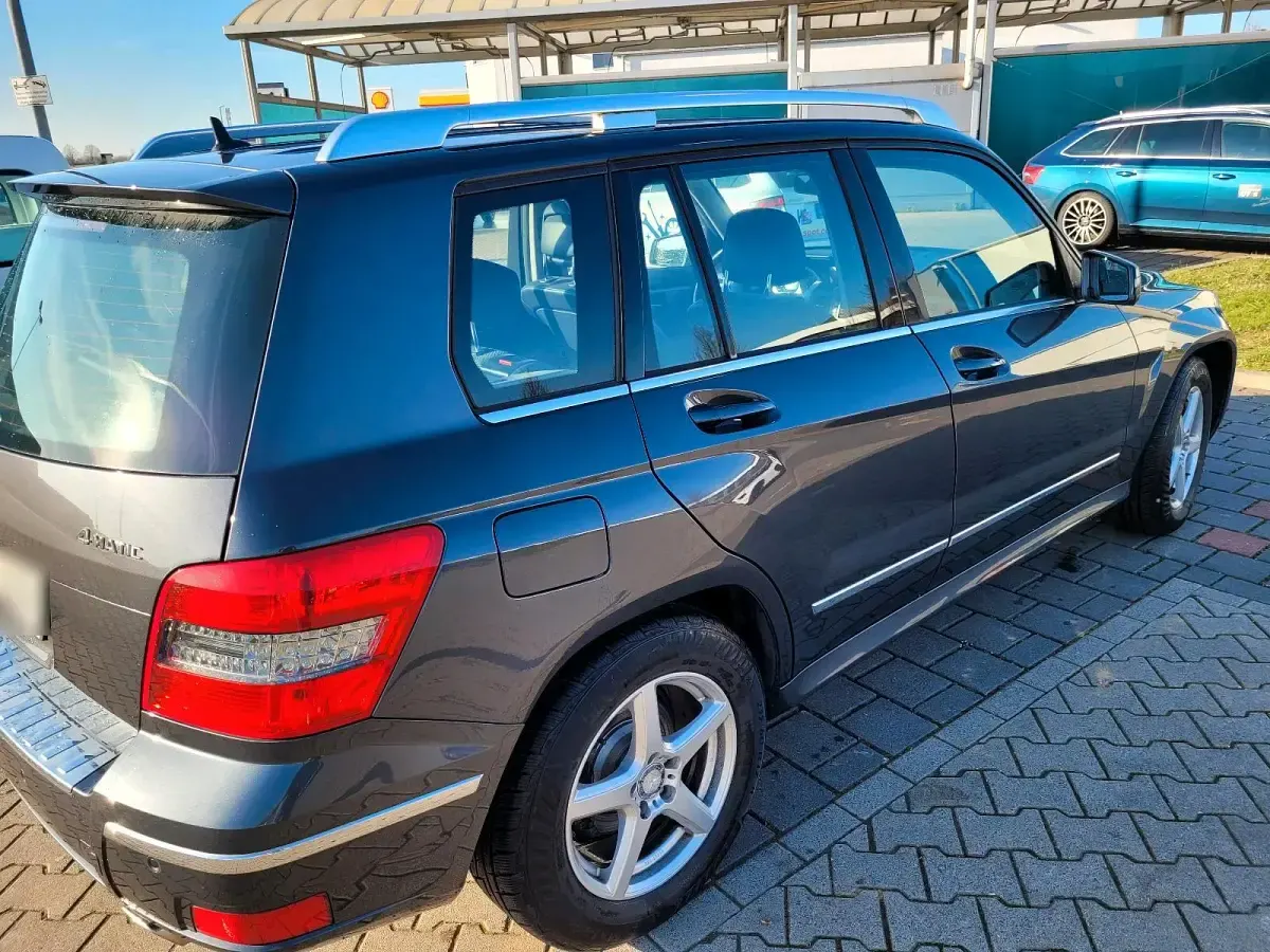 Gebraucht Mercedes GLK220 170 PS (125 kW) 2011 Grau SUV