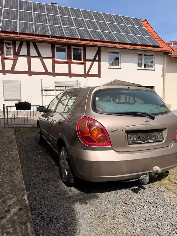Gebraucht Nissan Almera Acenta 98 PS (72 kW) 2005 Beige Limousine