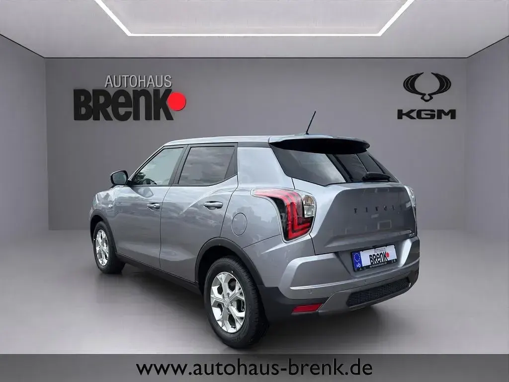 Neu KGM Tivoli 163 PS (119 kW) 2026 Grau SUV
