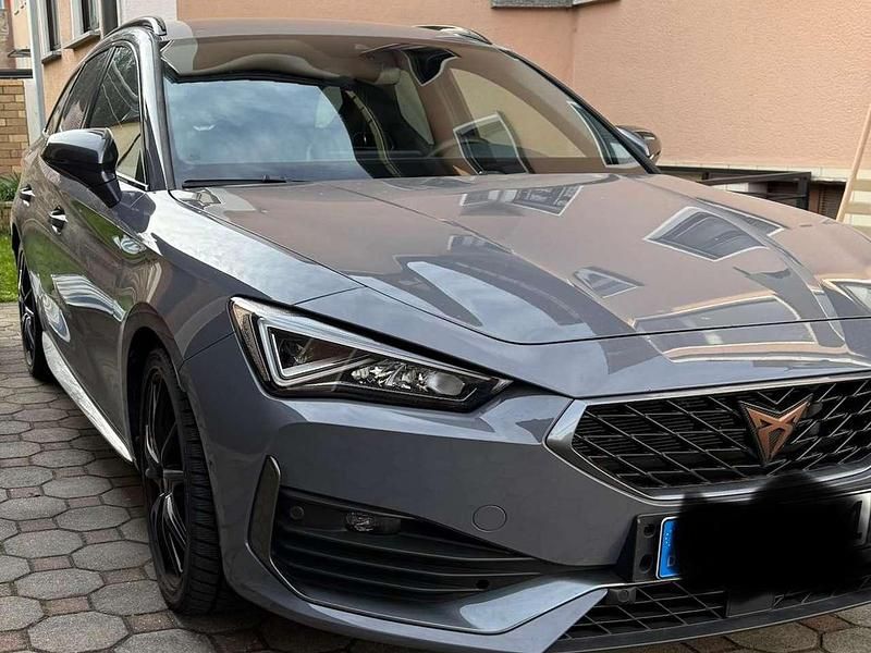 Gebraucht Cupra Leon VZ 245 PS (180 kW) 2022 Grau Kombi