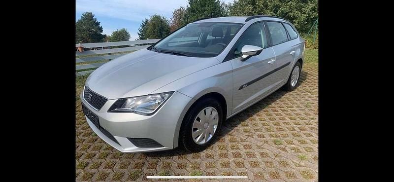 Gebraucht Seat Leon ST Reference 86 PS (63 kW) 2016 "estrella" silber Kombi