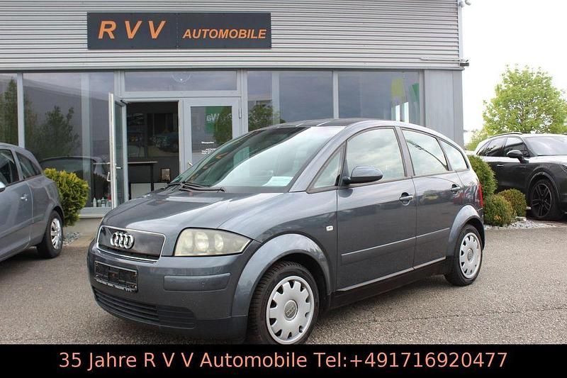Grau Gebraucht 2002 Audi A2 Kleinwagen | 2.950 € (Fairer Preis) - Bild 1/4