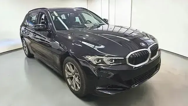 Gebraucht BMW 318 Shadowline 150 PS (110 kW) 2023 Schwarz Kombi