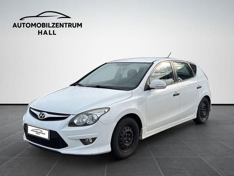 Gebraucht Hyundai i30 Edition 109 PS (80 kW) 2011 Weiß Limousine