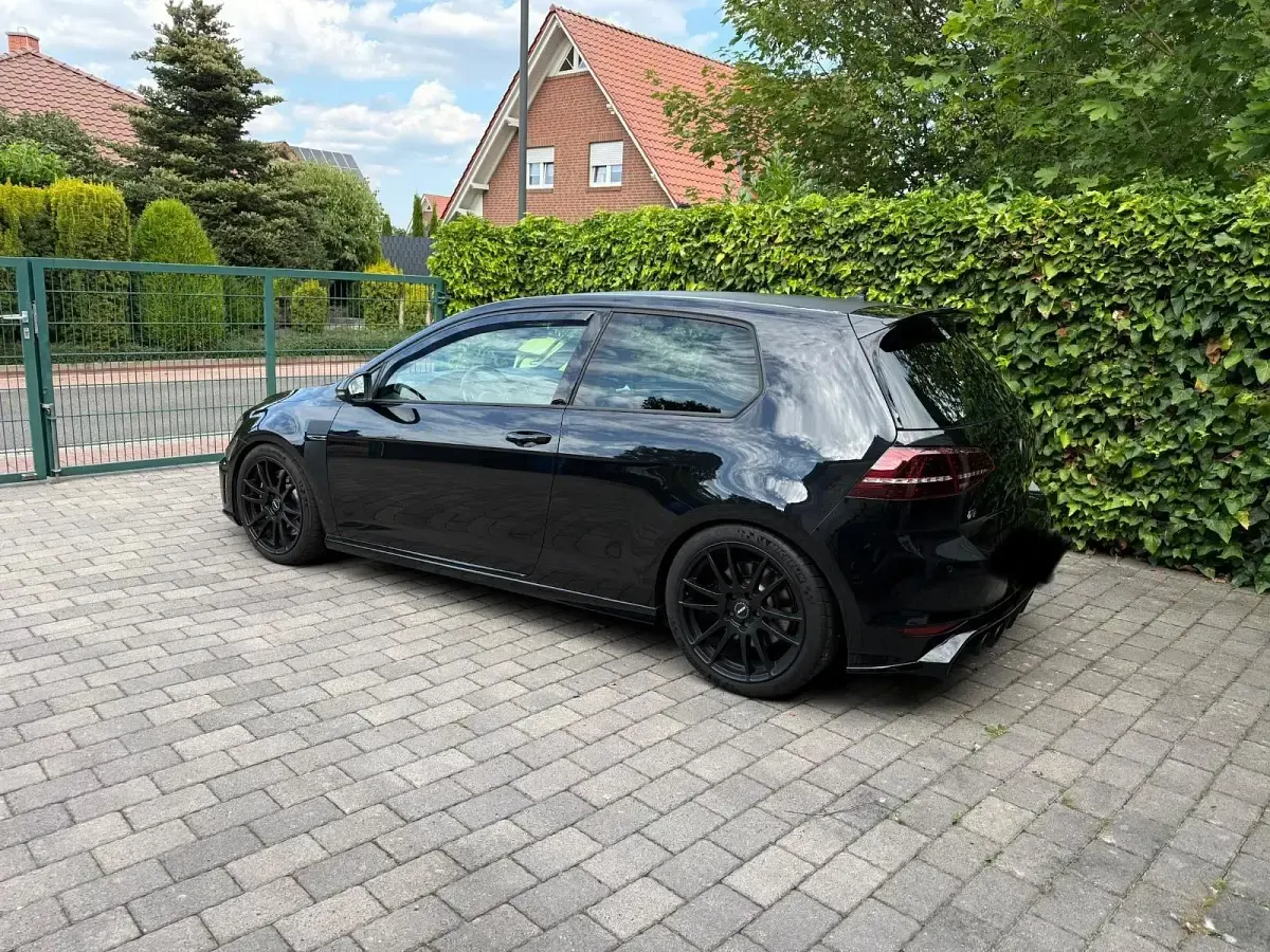 Gebraucht VW Golf VII R 423 PS (311 kW) 2014 Schwarz