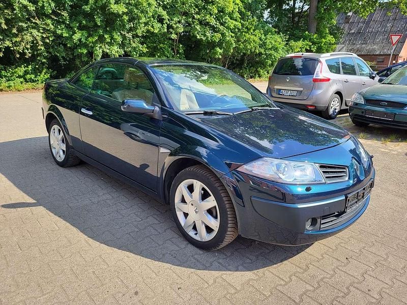 Gebraucht Renault Mégane Cabriolet Dynamique 135 PS (99 kW) 2006 Abyssegrün Cabrio