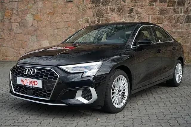Używany Audi A3 Advanced 150 KM (110 kW) 2021 Czarny Sedan/Limuzyna