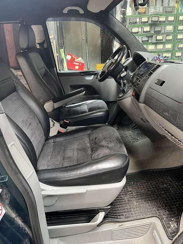 Gebraucht VW T5 131 PS (96 kW) 2006 Grün Van