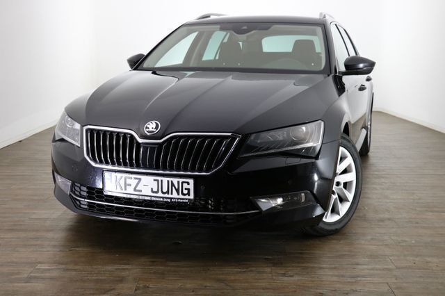Schwarz Gebraucht 2016 Skoda Superb Style Kombi | 13.990 € (Guter Preis) - Bild 1/4