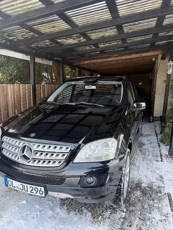 Schwarz Gebraucht 2007 Mercedes ML280 SUV | 7.500 € (Fairer Preis) - Bild 1/4