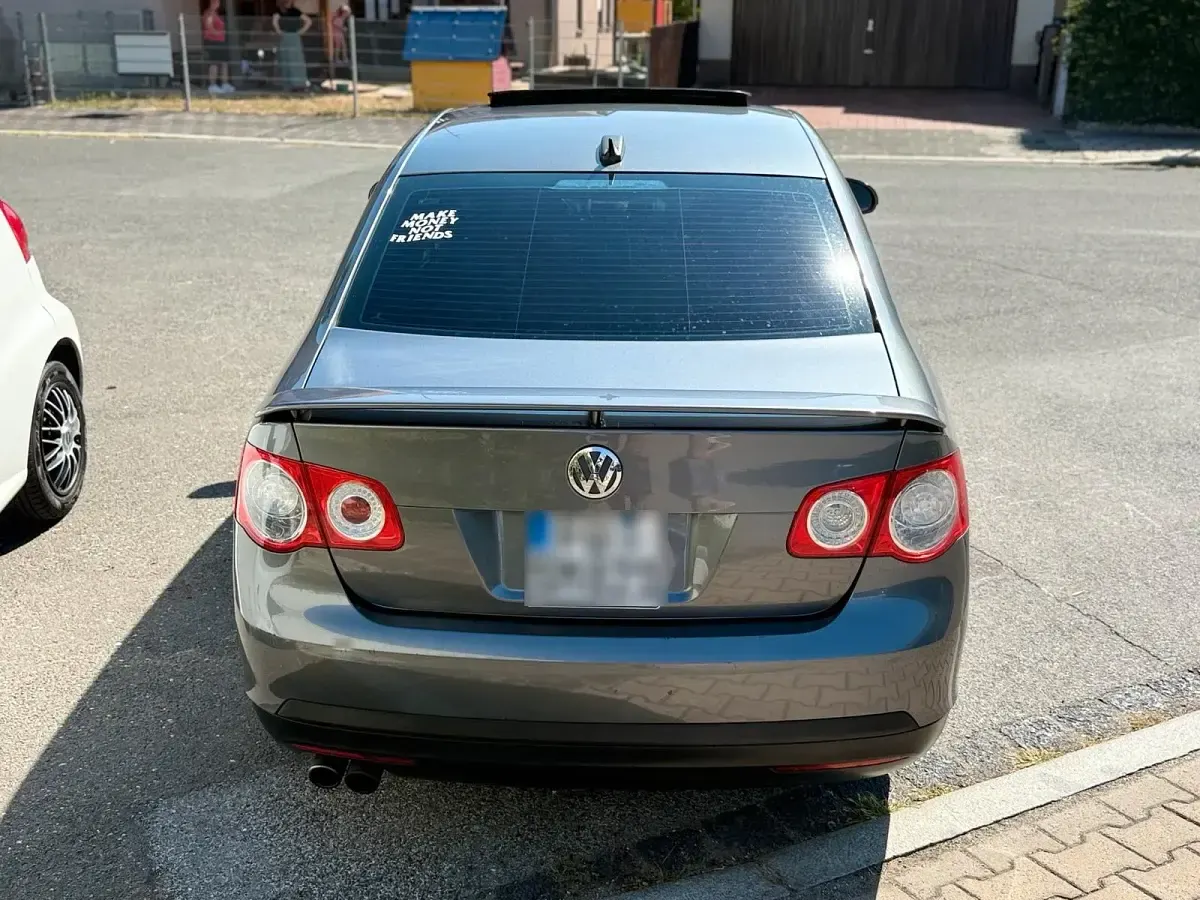 Gebraucht VW Jetta 200 PS (147 kW) 2006 Grau Limousine