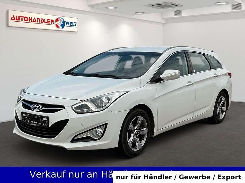 Weiß Gebraucht 2012 Hyundai i40 Kombi | 4.999 € (Superpreis) - Bild 1/3