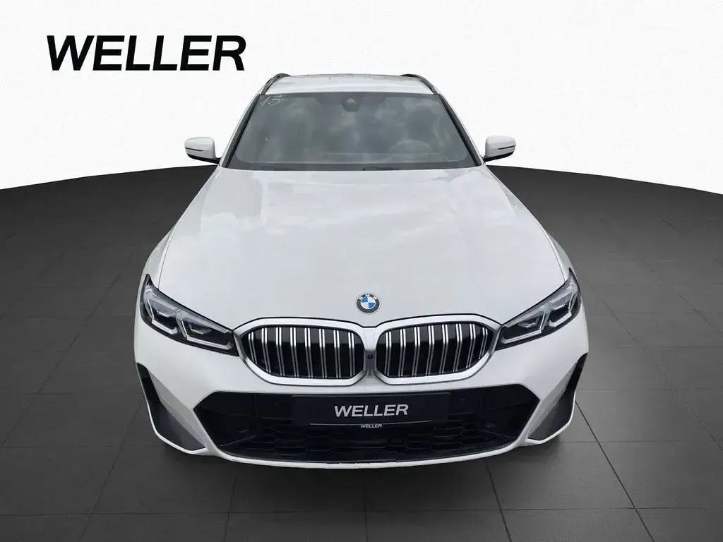 Gebraucht BMW 320 Comfort Edition 184 PS (135 kW) 2025 Weiß Kombi