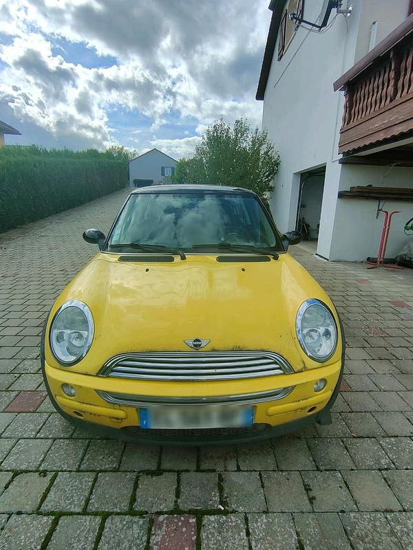 Gelb Gebraucht 2004 Mini Cooper Kleinwagen | 1.990 € (Superpreis) - Bild 1/3