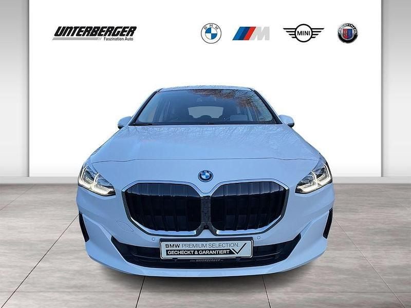 Gebraucht BMW 225 Active Tourer 245 PS (180 kW) 2022 Alpinweiß uni Van / Kleinbus