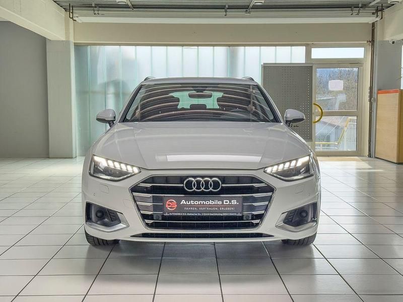 Gebraucht Audi A4 Advanced 163 PS (119 kW) 2021 Weiß Kombi