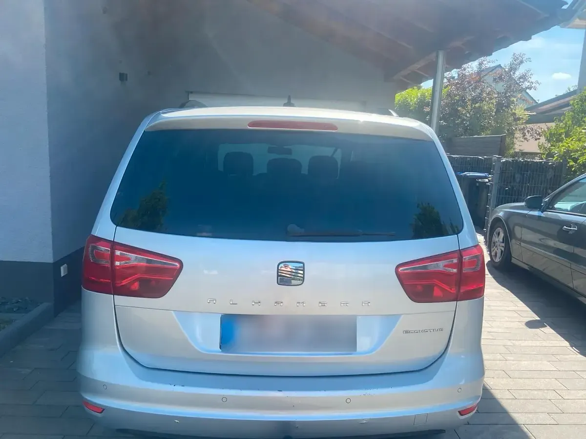 Gebraucht Seat Alhambra 140 PS (102 kW) 2012 Silber Van / Kleinbus