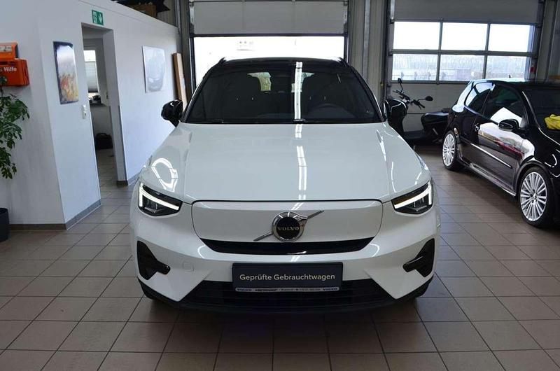 Gebraucht Volvo XC40 Plus 185 kW (252 PS) 2025 Weiß SUV