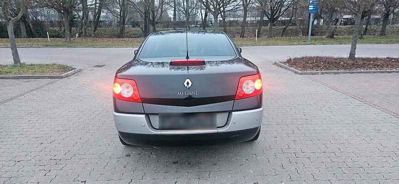 Gebraucht Renault Mégane II 112 PS (82 kW) 2004 Schwarz Cabrio