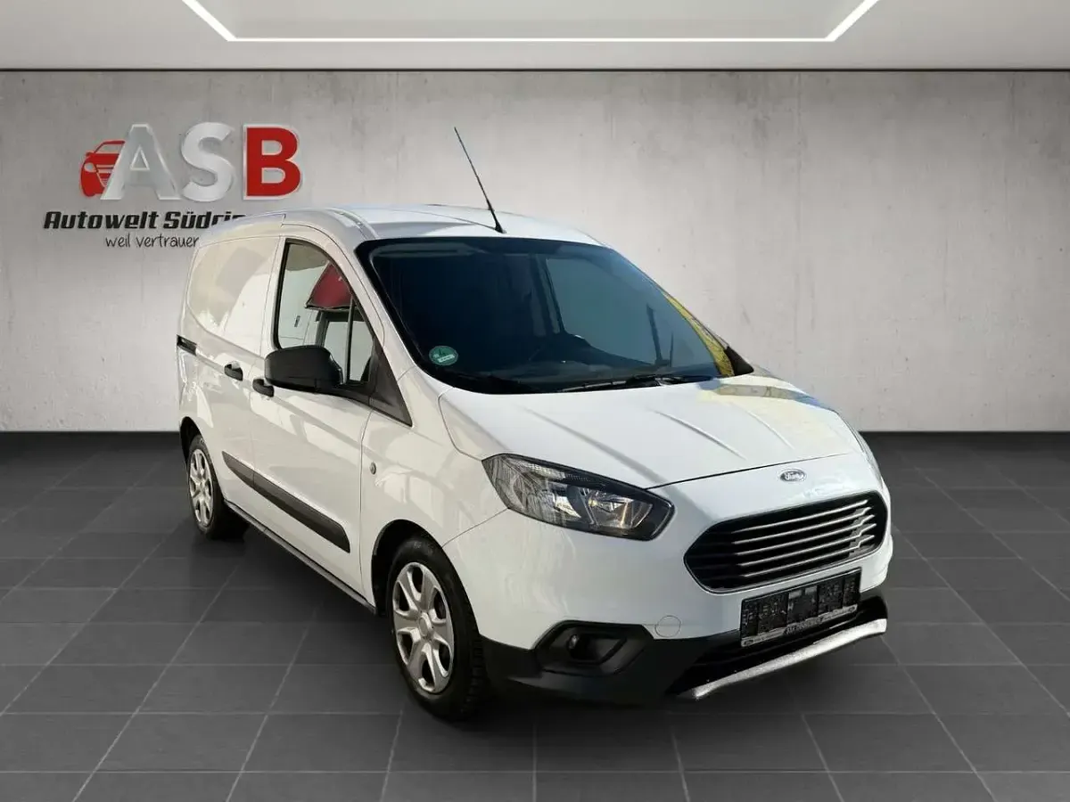 Używany Ford Transit Trend 101 KM (74 kW) 2020 Biały Minivan