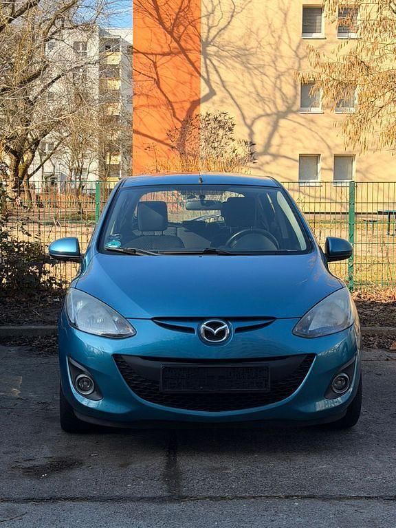 Gebraucht Mazda 2 Center-Line 75 PS (55 kW) 2011 Blau Kleinwagen