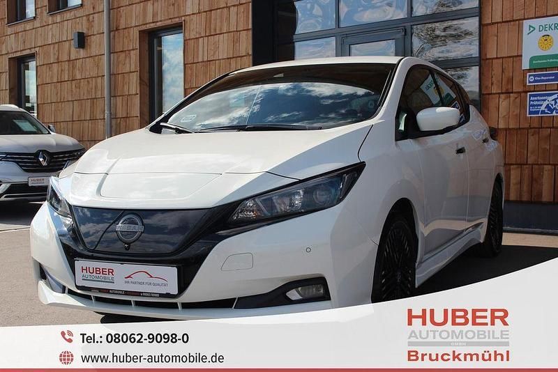 Arctic solid white Gebraucht 2022 Nissan Leaf N-Connecta Kleinwagen | 15.890 € (Fairer Preis) - Bild 1/4