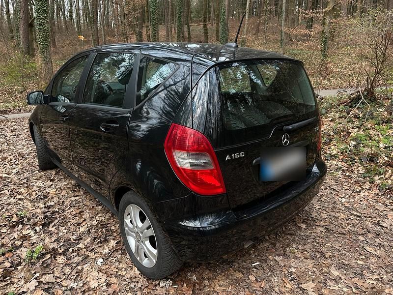 Gebraucht Mercedes A160 80 PS (58 kW) 2010 Schwarz Kleinwagen