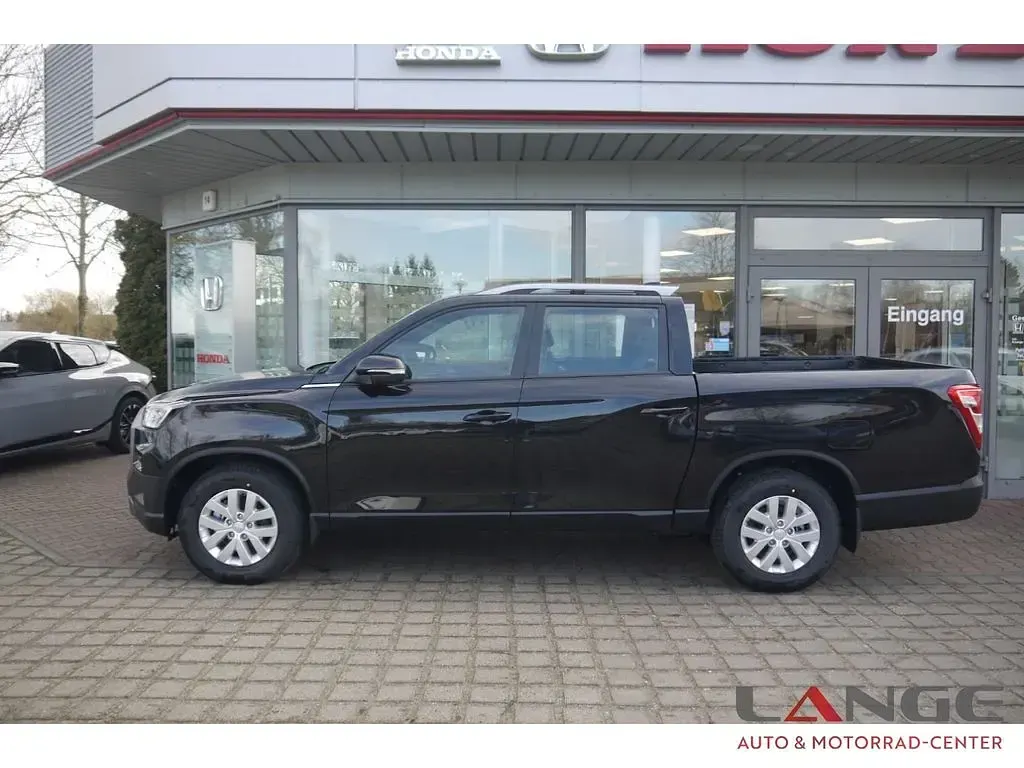 Neu KGM Musso Sapphire 203 PS (149 kW) 2025 Andere SUV