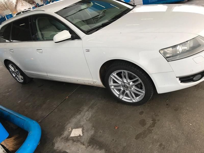 Weiß Gebraucht 2007 Audi A6 Kombi | 3.690 € (Etwas zu teuer) - Bild 1/4