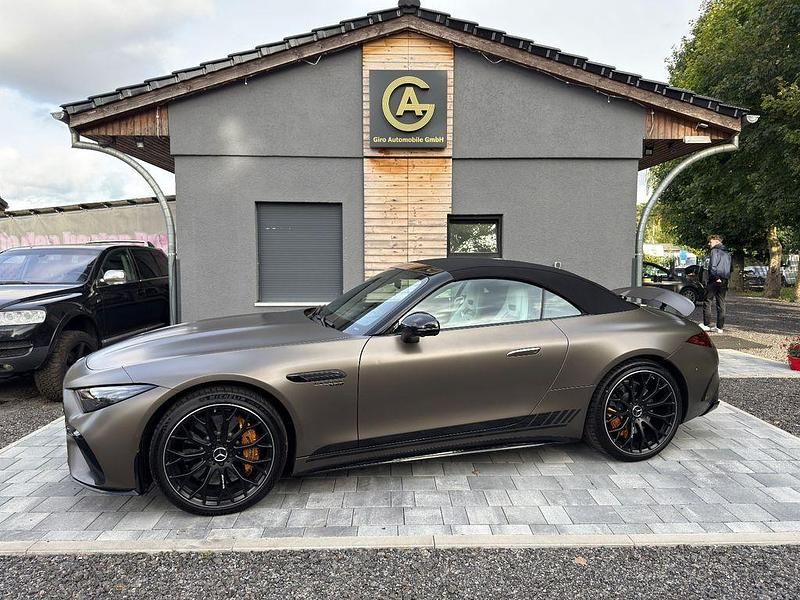 Grau Gebraucht 2023 Mercedes SL63 AMG AMG Cabrio | 139.870 € (Teuer) - Bild 1/4