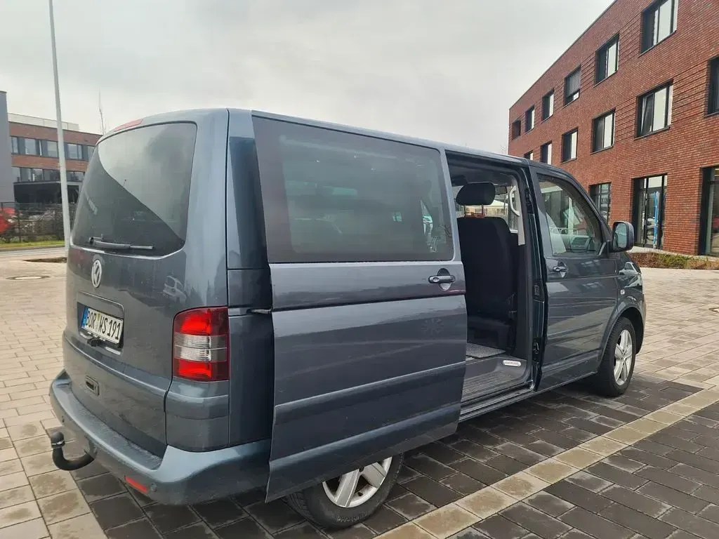 Gebraucht VW Multivan United 131 PS (96 kW) 2008 Grau Van / Kleinbus