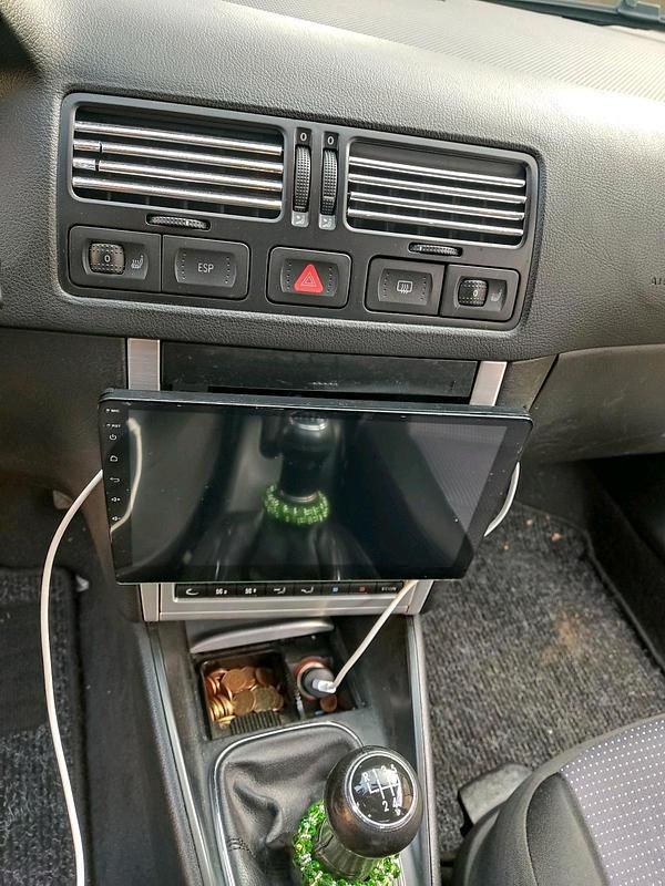 Gebraucht VW Bora 105 PS (77 kW) 2003 Schwarz Kleinwagen