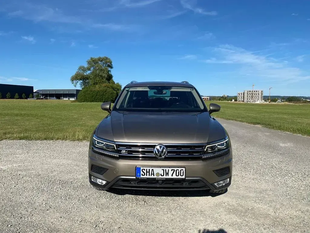 Gebraucht VW Tiguan Highline 150 PS (110 kW) 2017 Beige SUV