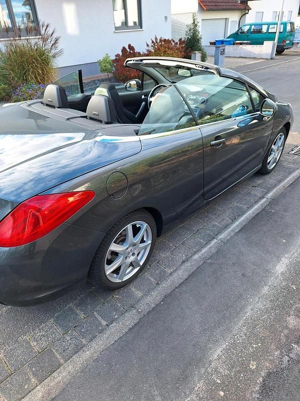 Gebraucht Peugeot 308 CC Tendance 120 PS (88 kW) 2010 Cabrio