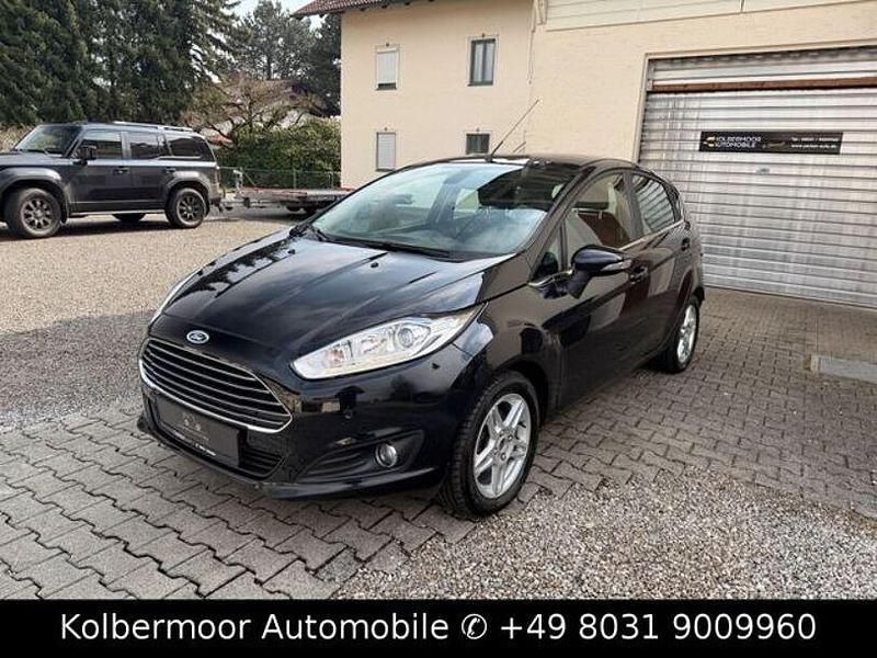Gebraucht Ford Fiesta Titanium 101 PS (74 kW) 2014 Schwarz Kleinwagen