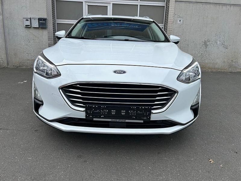 Używany Ford Focus Titanium 150 KM (110 kW) 2021 Biały Sedan/Limuzyna