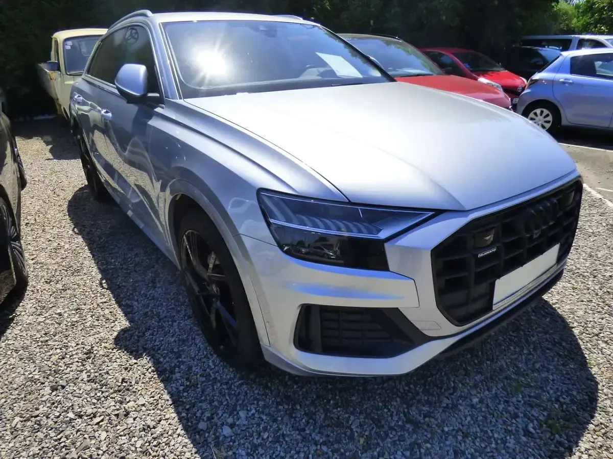 Gebraucht Audi Q8 286 PS (210 kW) 2018 Silber SUV