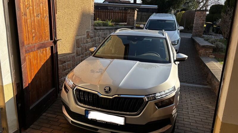 Silber Gebraucht 2020 Skoda Kamiq Ambition SUV | 16.000 € (Superpreis) - Bild 1/4