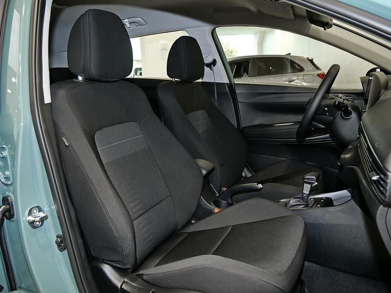 Neu Hyundai Bayon Trend 101 PS (74 kW) 2025 Mangrove green SUV