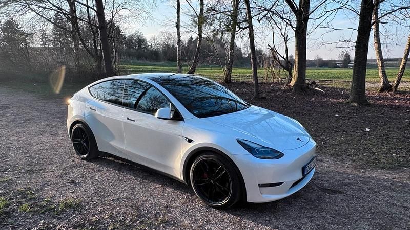 Gebraucht Tesla Model Y Performance 378 kW (514 PS) 2022 Weiß SUV