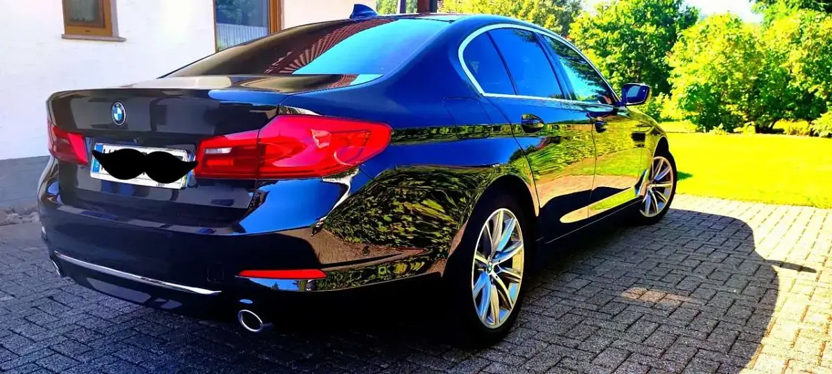 Gebraucht BMW 520 Luxury Line 190 PS (139 kW) 2018 Schwarz Limousine