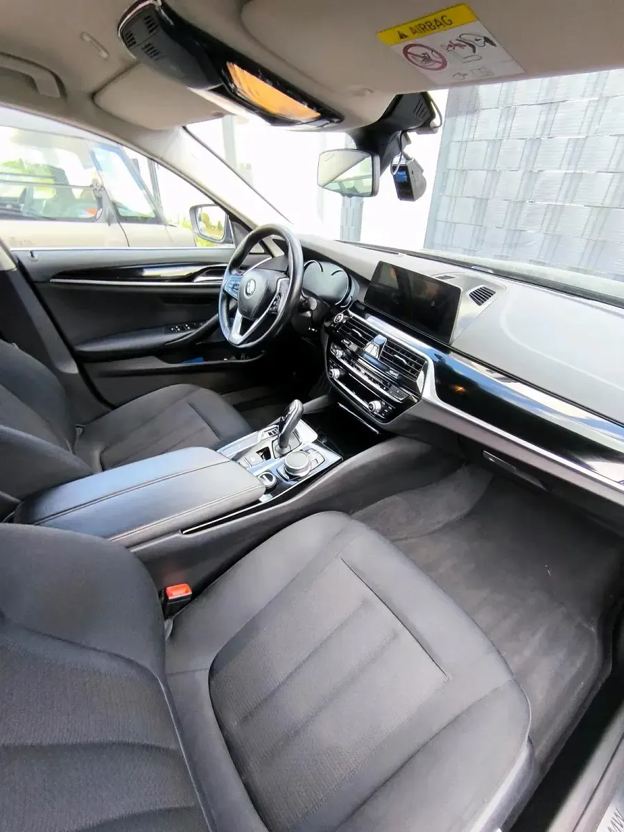 Gebraucht BMW 520 190 PS (139 kW) 2017 Grau Limousine