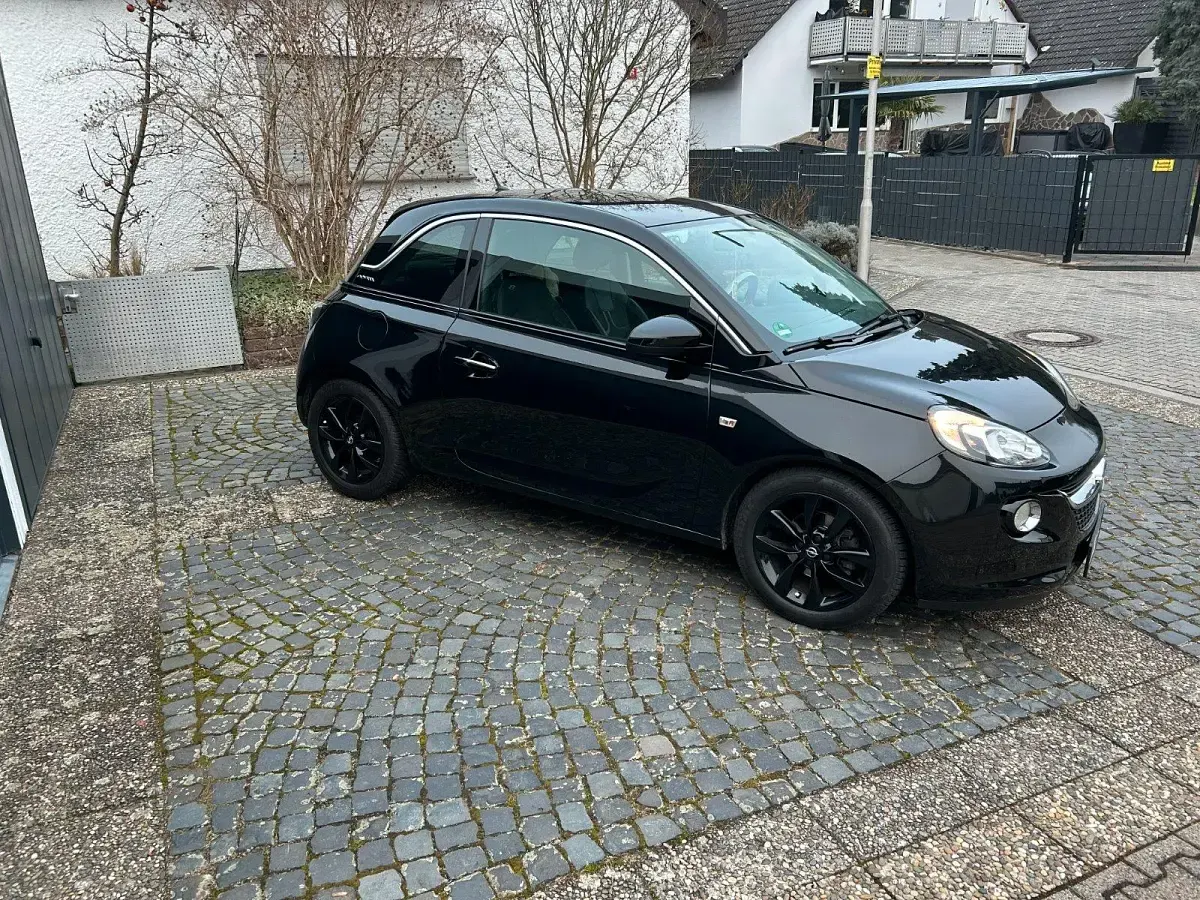 Używany Opel Adam 69 KM (50 kW) 2018 Czarny Hatchback