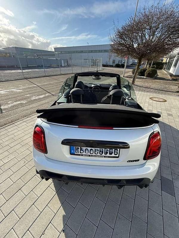 Gebraucht Mini Cooper Cabriolet 136 PS (100 kW) 2023 Weiß Cabrio