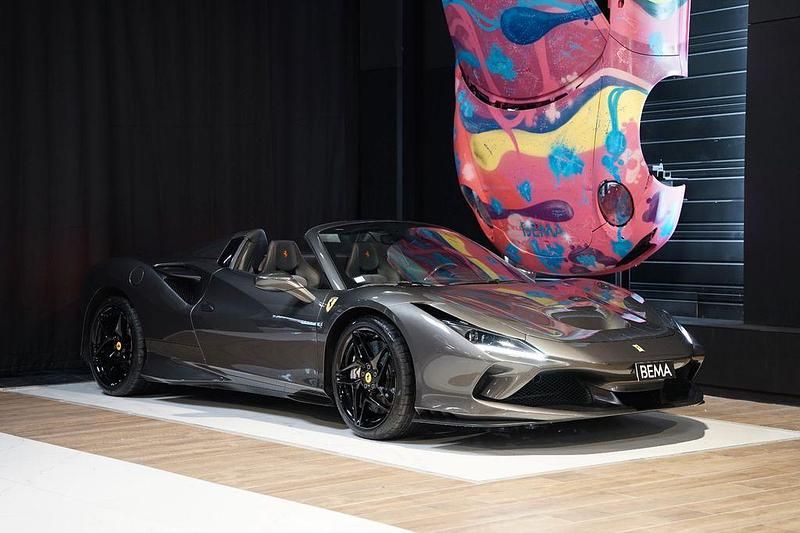 Grau Gebraucht 2020 Ferrari F8 Cabrio | 329.980 € (Fairer Preis) - Bild 1/4